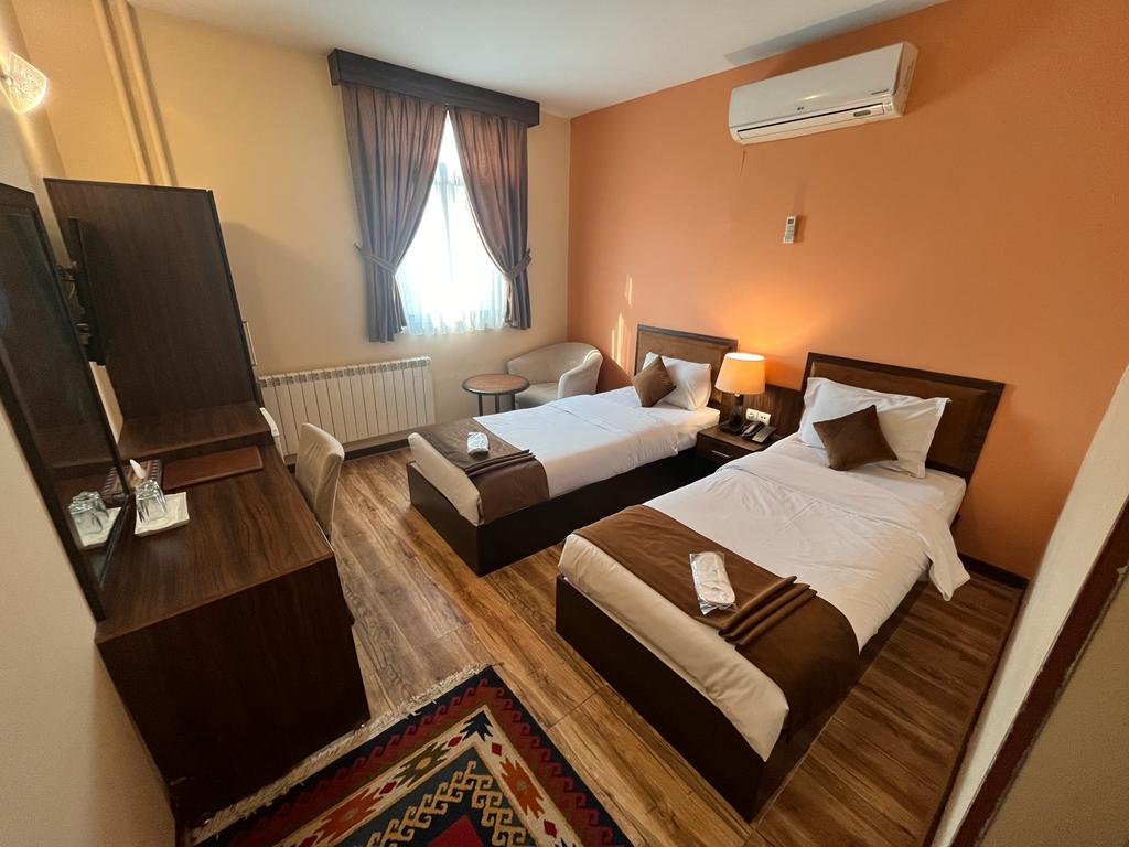 اتاق های دو تخته تویین - هتل حجاب