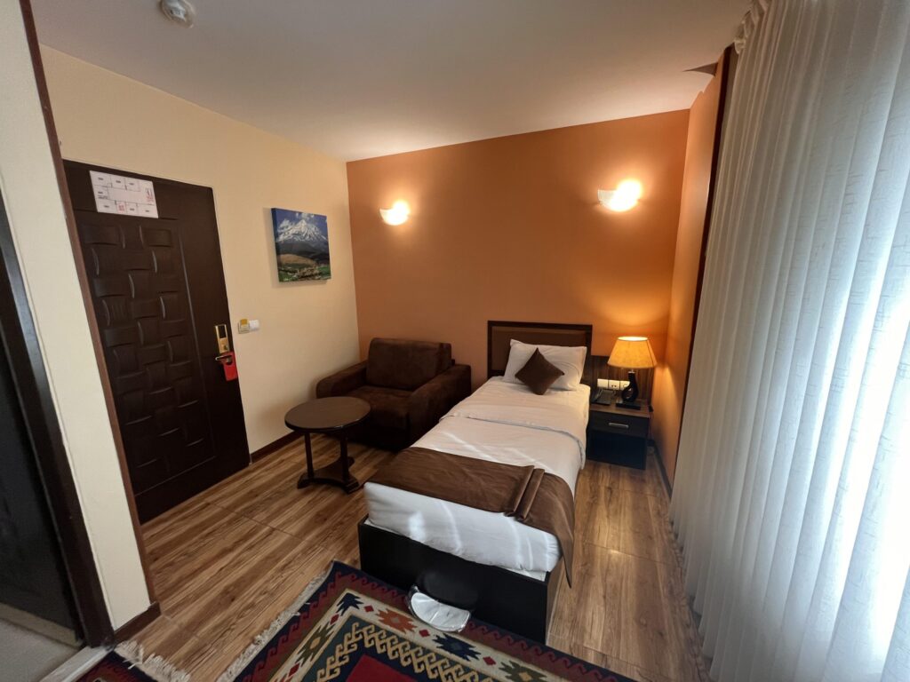 اتاق یک تخته - هتل حجاب